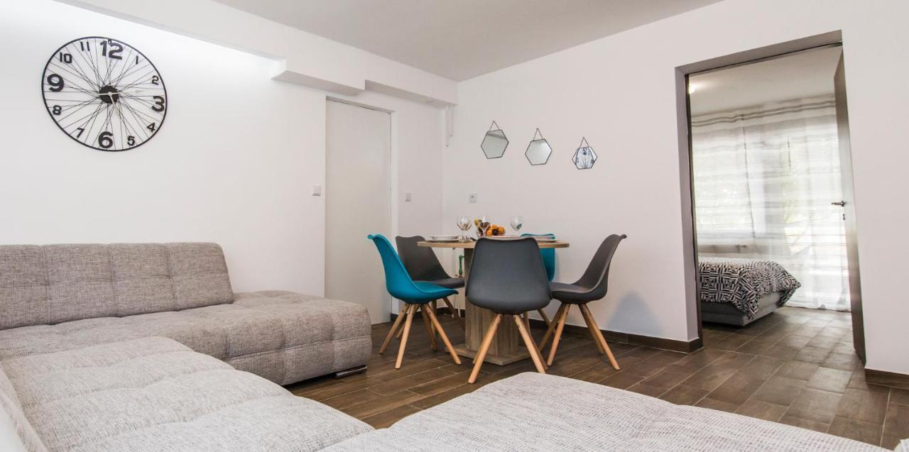 Apartmani Mabele Pag Town Exteriör bild